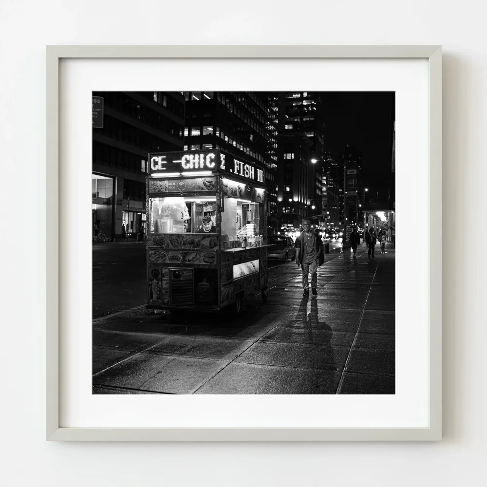 Vendeur de nourriture de rue la nuit à New York | Édition limitée à 10 Dan Kosmayer Photography