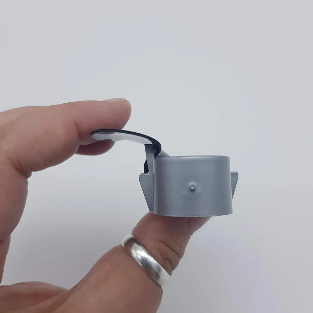 Vanne en caoutchouc à l'intérieur du réservoir Black + Decker NCV115J