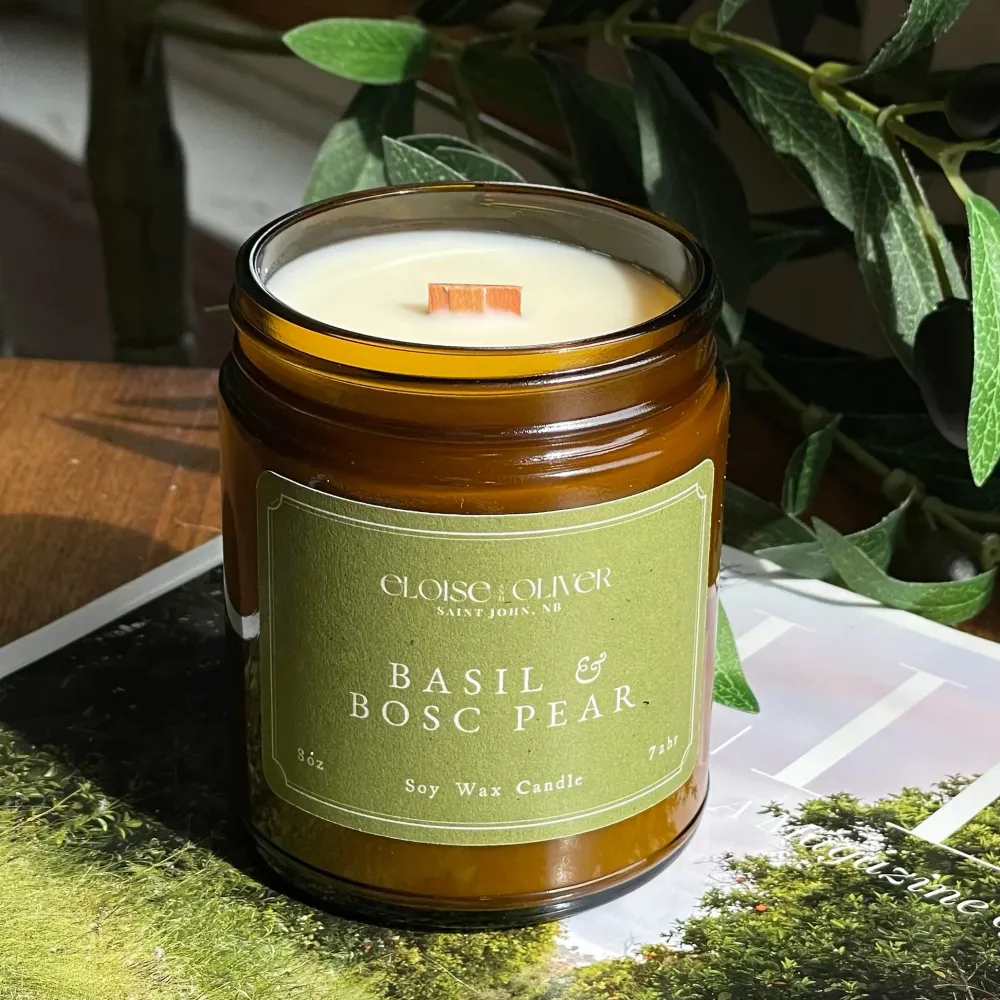 Bougie parfumée 8 oz - Poire Bosc et Basilique Eloise and Oliver