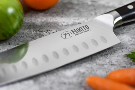 Couteau de cuisine japonais Santoku 18 cm manche Ébène FUKITO