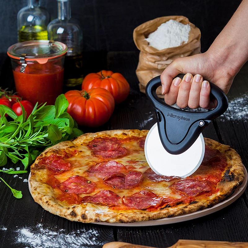 Roulette à pizza - Microplane