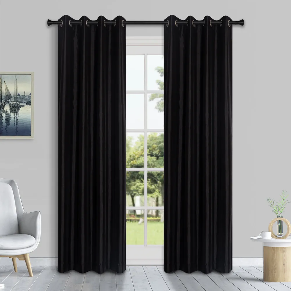 Rideau en similisoie avec oeillets HomeStyles, noir, 52 x 84 po