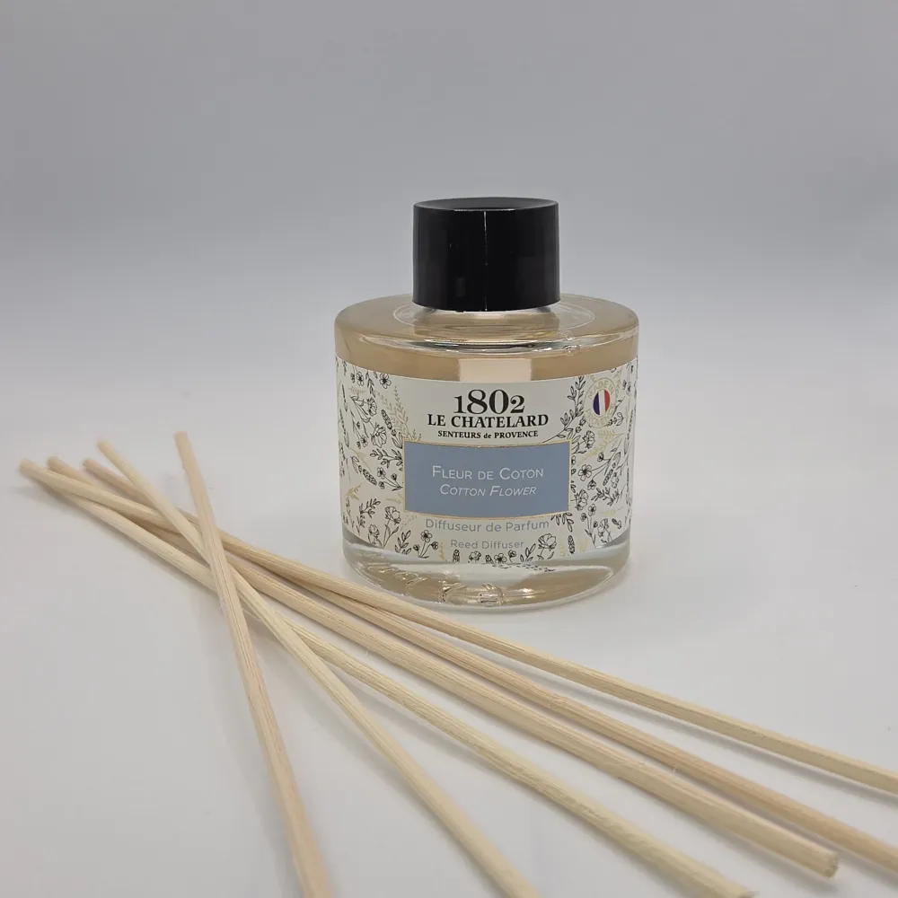 Diffuseur de parfum d'intérieur Fleur de Coton (Vanille & Notes épicées / Fleur de coton & d'oranger / Muscs Blancs) - 100...