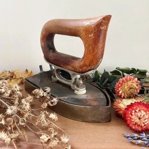 Fer à repasser démodé avec anse en bois | Garantie 2 Ans