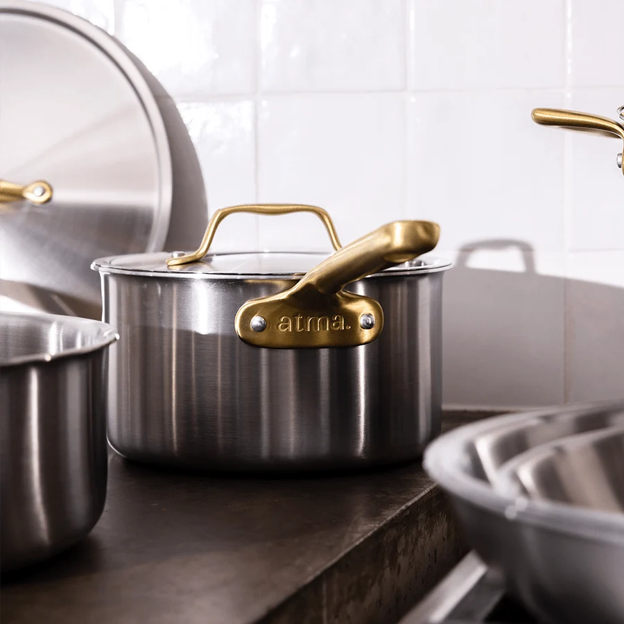 Batterie de cuisine en inox avec manches dorés, 15 pièces