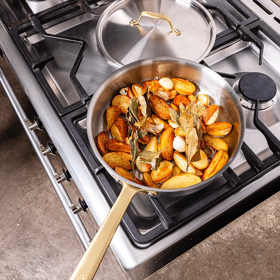 Batterie de cuisine en inox avec manches dorés, 15 pièces