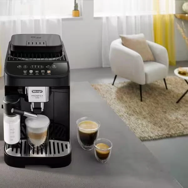 De'Longhi Magnifica Evo noir (LatteCrema) avec 19 € de café offert