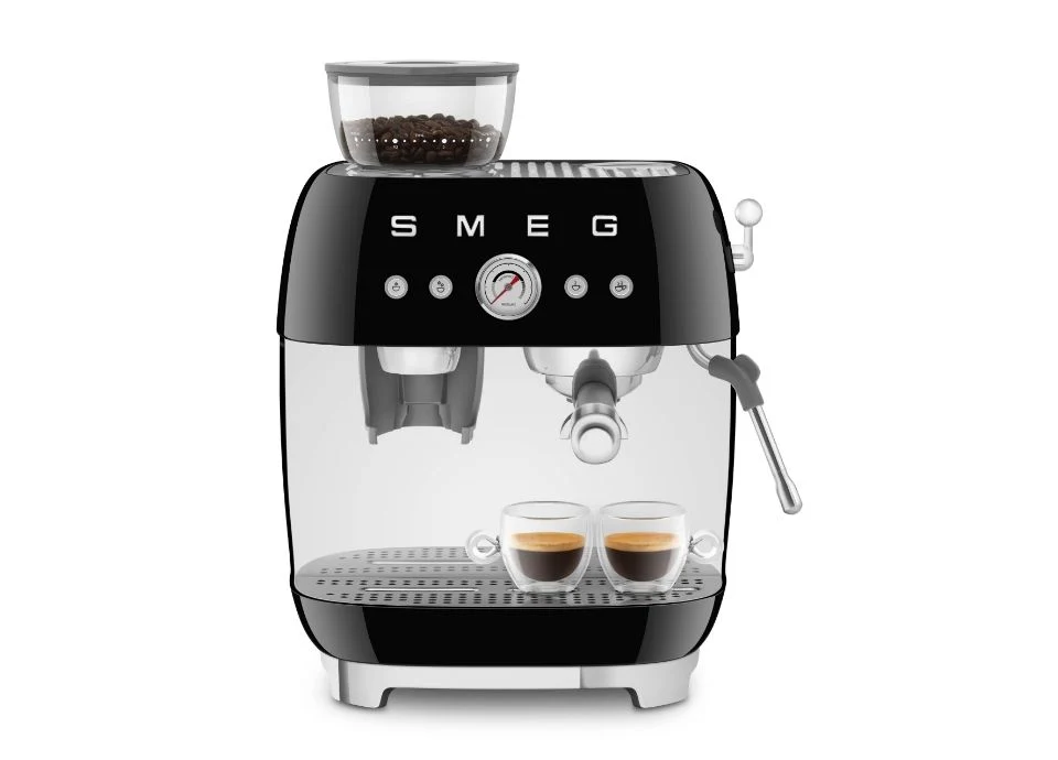 Smeg EGF03 - Noire avec 33 € de café offert et 120 € de cashback
