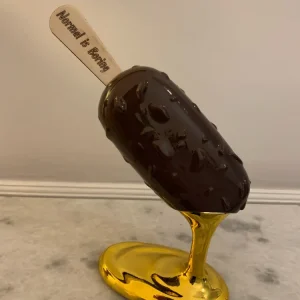 Normal is Boring Chocolat sagrasse