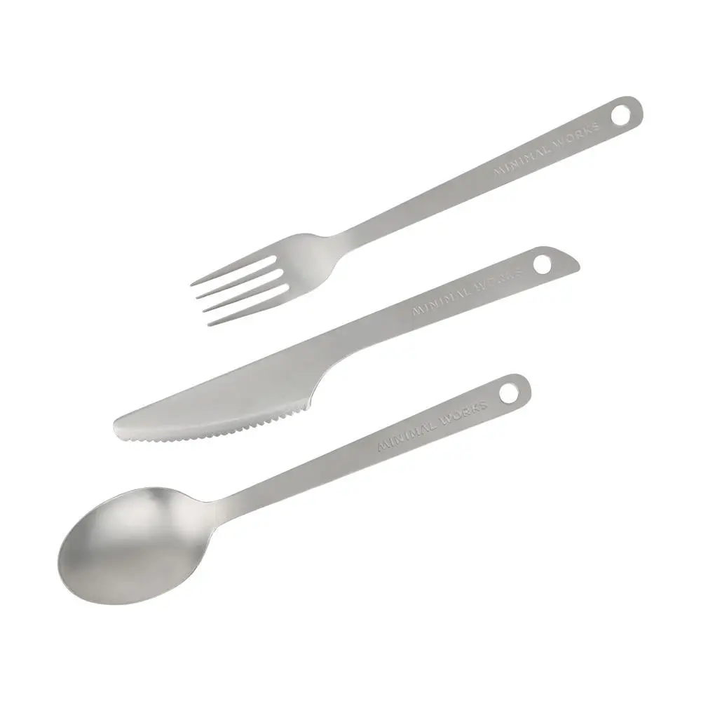 Titane résistant Cutlery Set avec Bordure Brodée